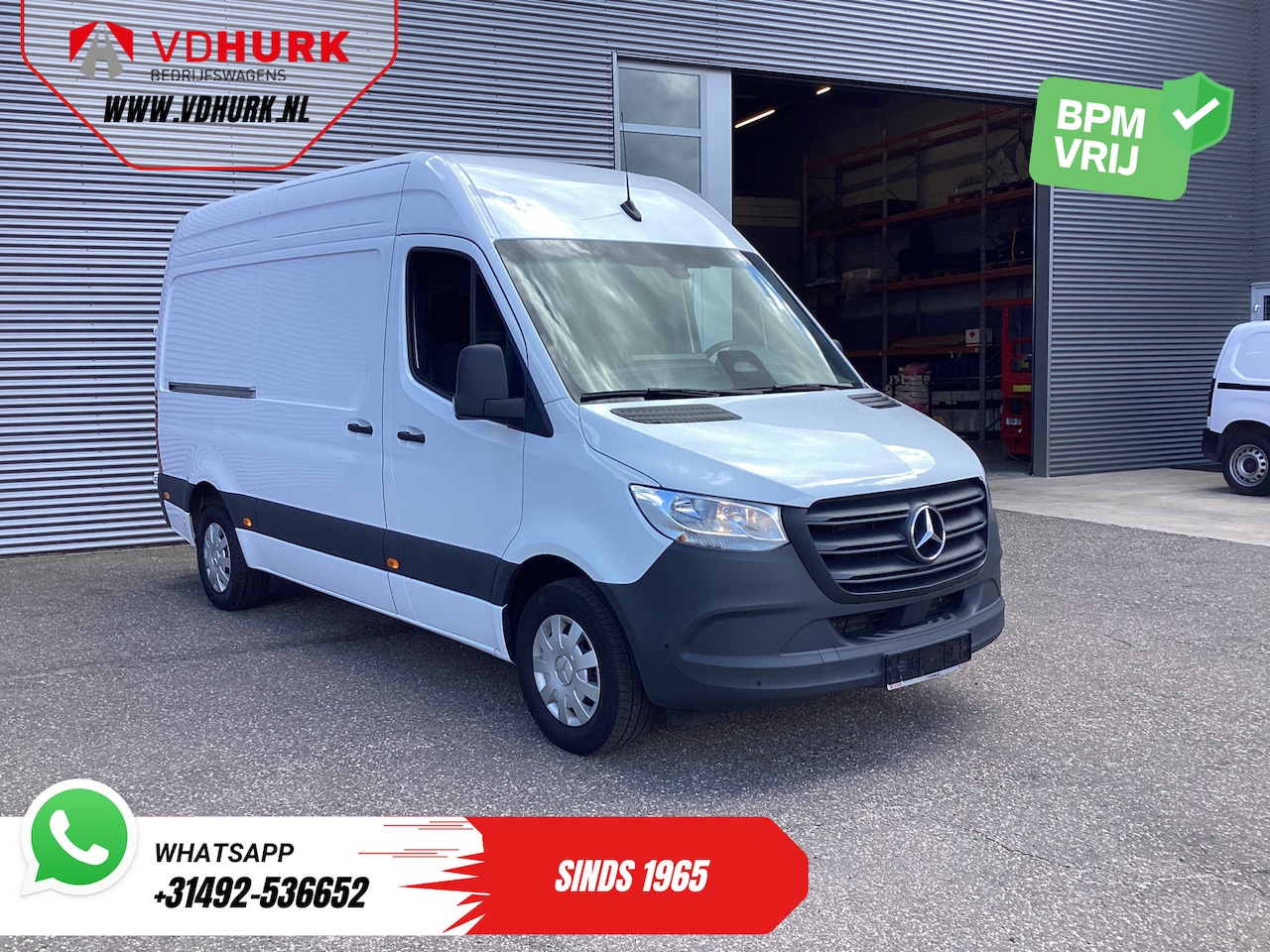 Mercedes-Benz Sprinter - 315 CDI Aut. L2H2 3.5t Trekverm./ Stoelverw./ Carplay/ 270Gr.Deuren/ Navi/ Camera/ PDC/ Cr - AutoWereld.nl