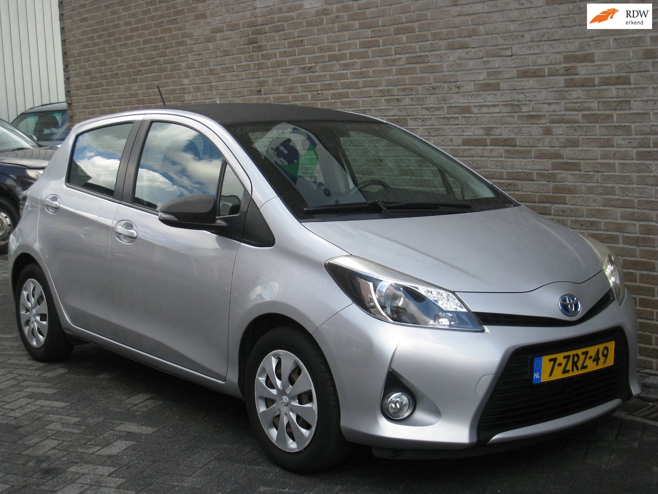 Toyota Yaris - 1.5 Full Hybrid Aspiration - 2e eig! - Mistlampen voor - - AutoWereld.nl