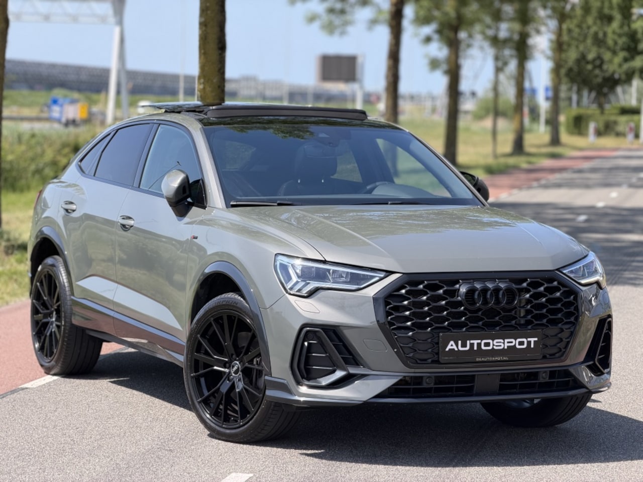 Audi Q3 Sportback - 45 TFSI e 245 Pk S-Line Pano B&O Navi Keyless Camera - AutoWereld.nl