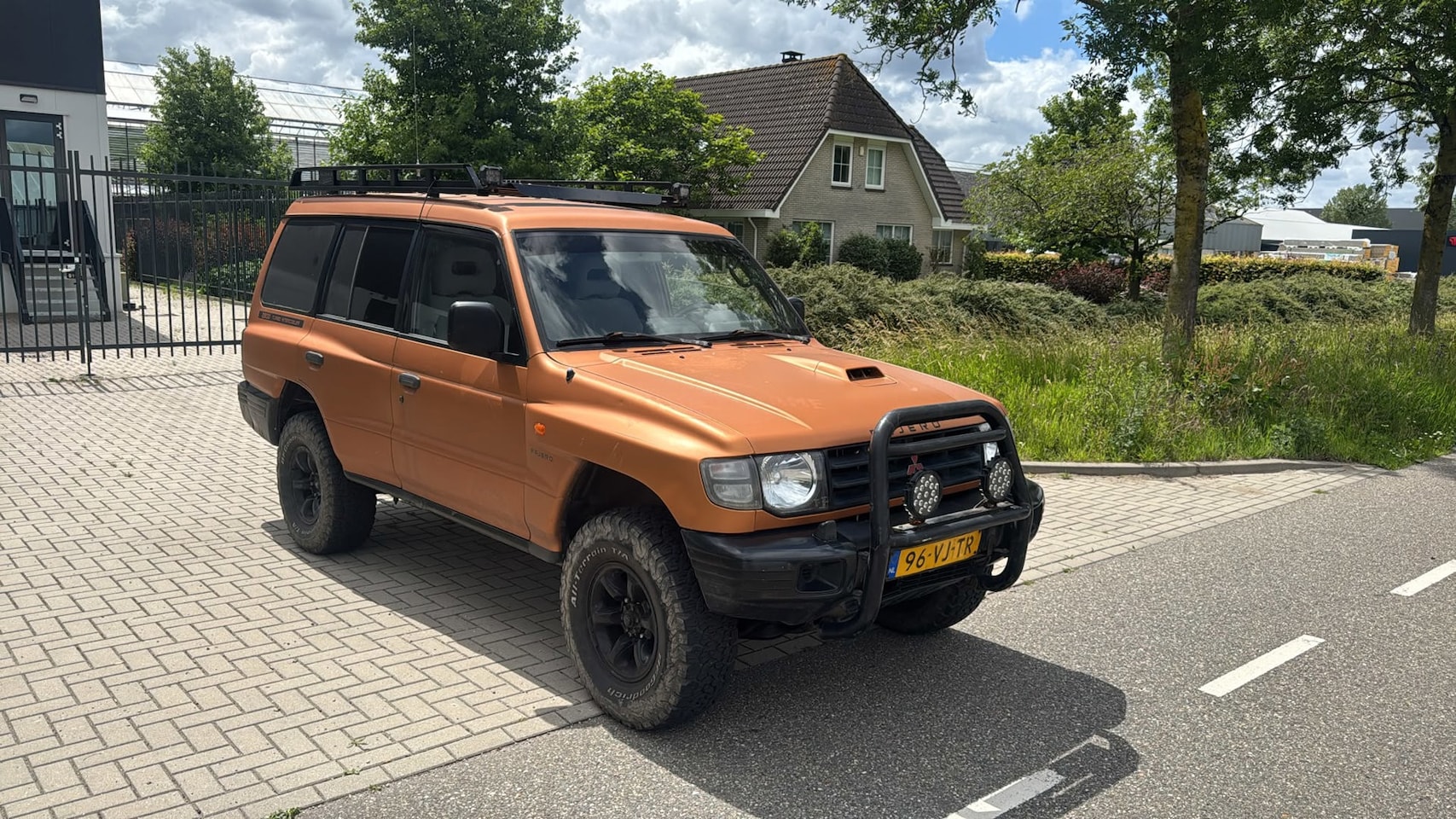 Mitsubishi Pajero - 2.8 GLS LB Panel Van 255.477 NAP AIRCO 1999 - AutoWereld.nl