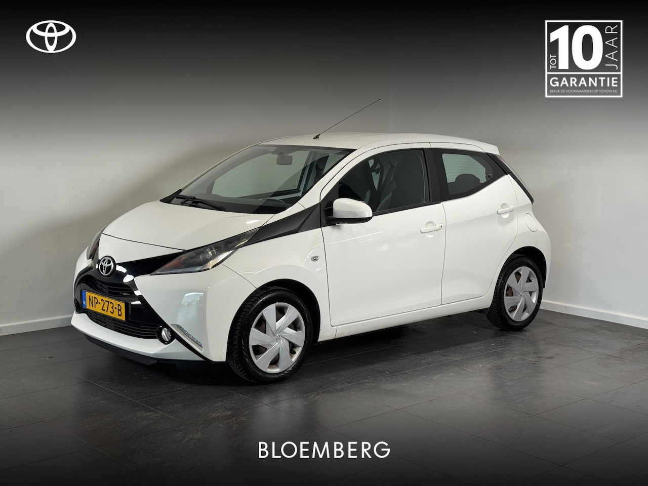 Toyota Aygo - 1.0 VVT-i x-play | Airco | Camera achter | - AutoWereld.nl