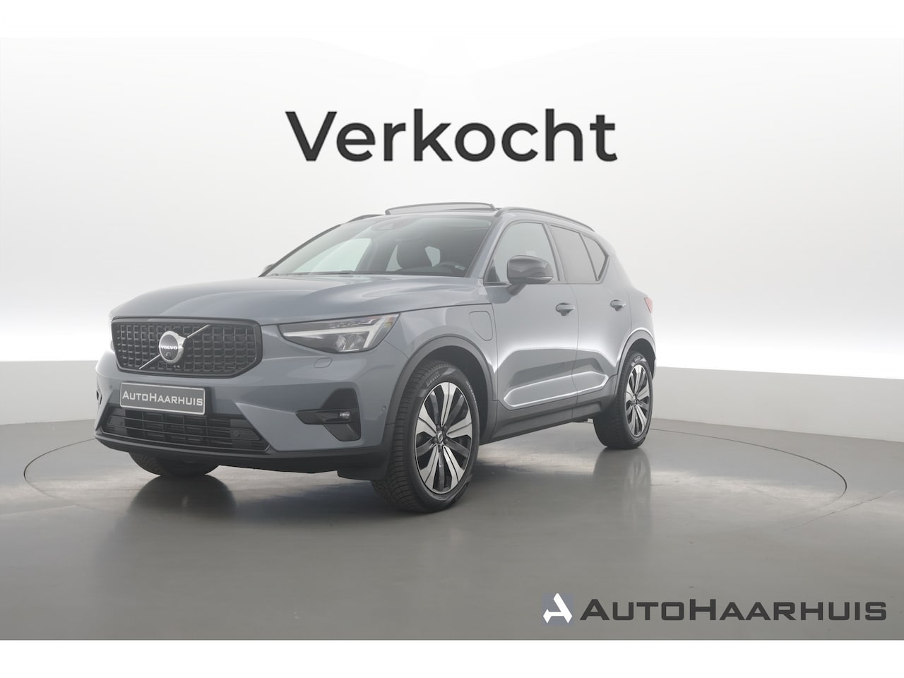 Volvo XC40 - 1.5 T5 Plug-in hybrid Ultimate Dark | SOH 95% | Pano | Leder | Adapt. Cruise | 360cam | Ke - AutoWereld.nl