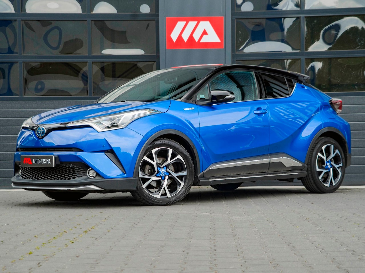 Toyota C-HR - 1.8 Hybrid Bi-Tone 1.8 Hybrid Bi-Tone - AutoWereld.nl