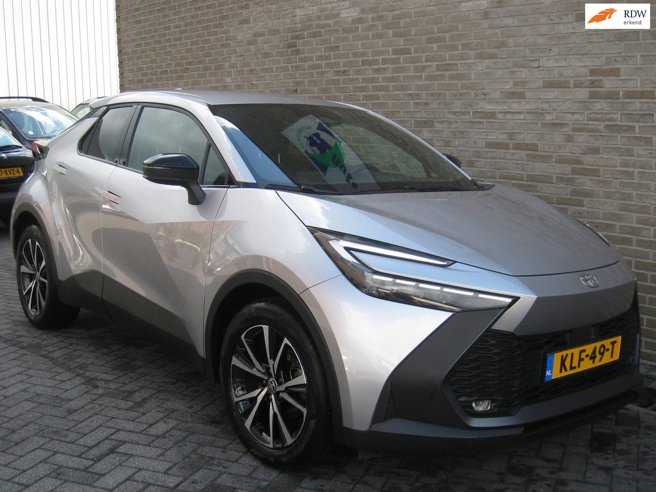Toyota C-HR - 2.0 Hybrid 200 Dynamic - 1e eig! - Navigatie - - AutoWereld.nl