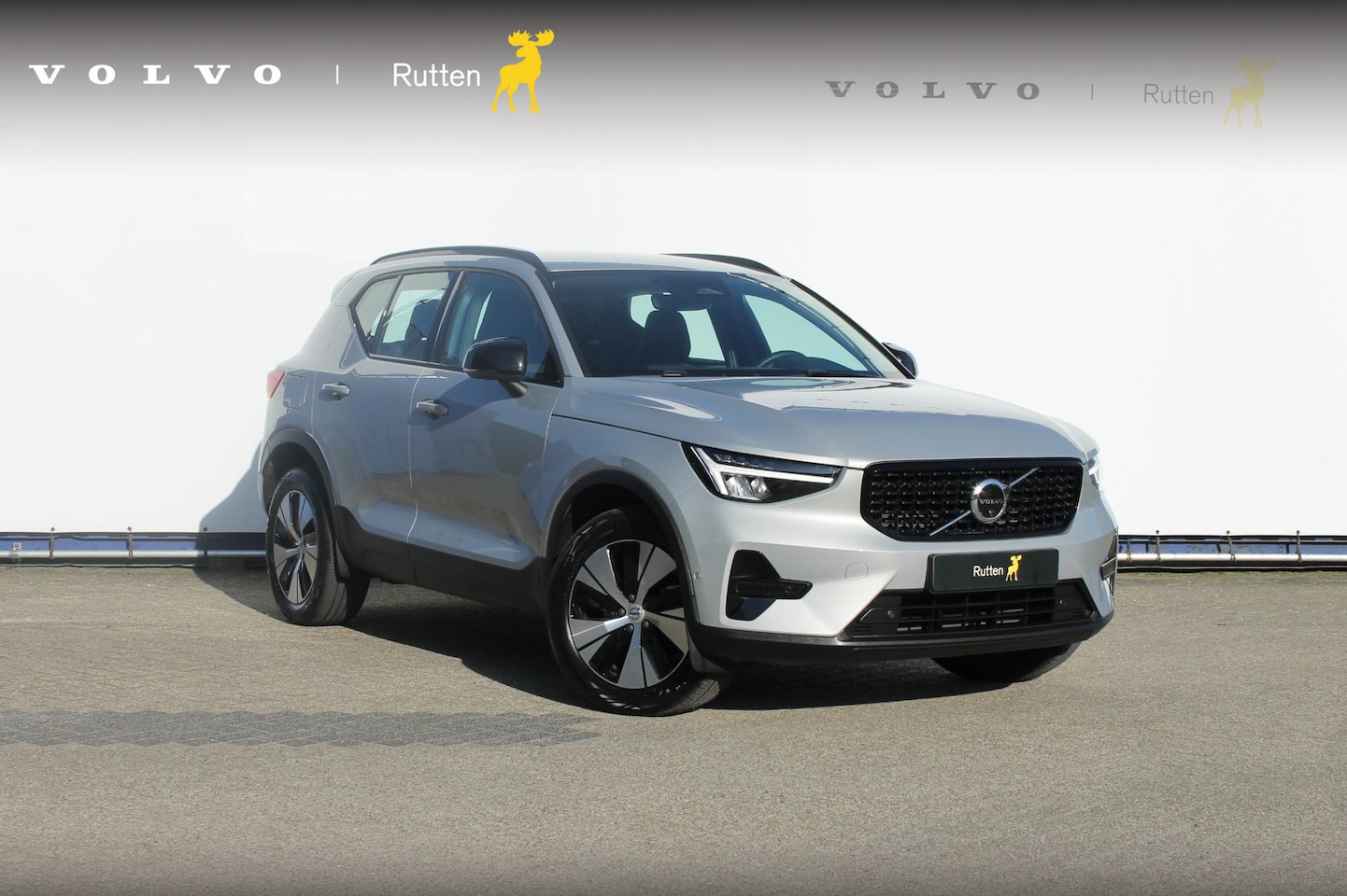 Volvo XC40 - B3 177pk Automaat Plus Dark Google infotainment / Elektrisch verstelbare voorstoelen met g - AutoWereld.nl