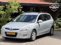 Hyundai i30 CW - 1.6i Dynamic