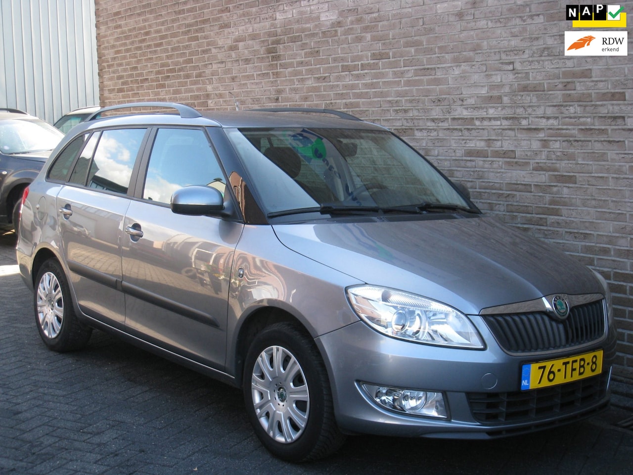 Skoda Fabia Combi - 1.2 TSI Ambition - Airco - Trekhaak - - AutoWereld.nl