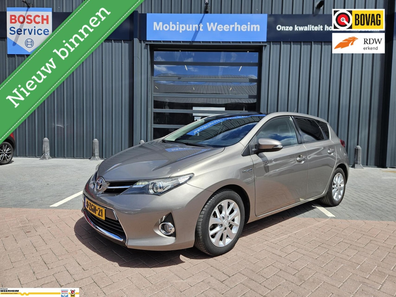 Toyota Auris - 1.8 Hybrid Dynamic 1.8 Hybrid Dynamic NIEUWSTAAT - AutoWereld.nl