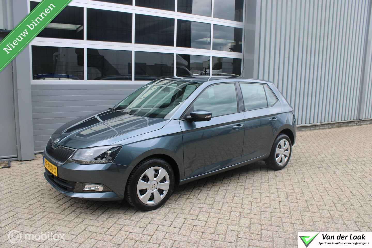 Skoda Fabia - 1.0 TSI Ambition 1e Eigenaar NL Auto | Airco | Cruise | Navigatie | Parkeersensoren. - AutoWereld.nl