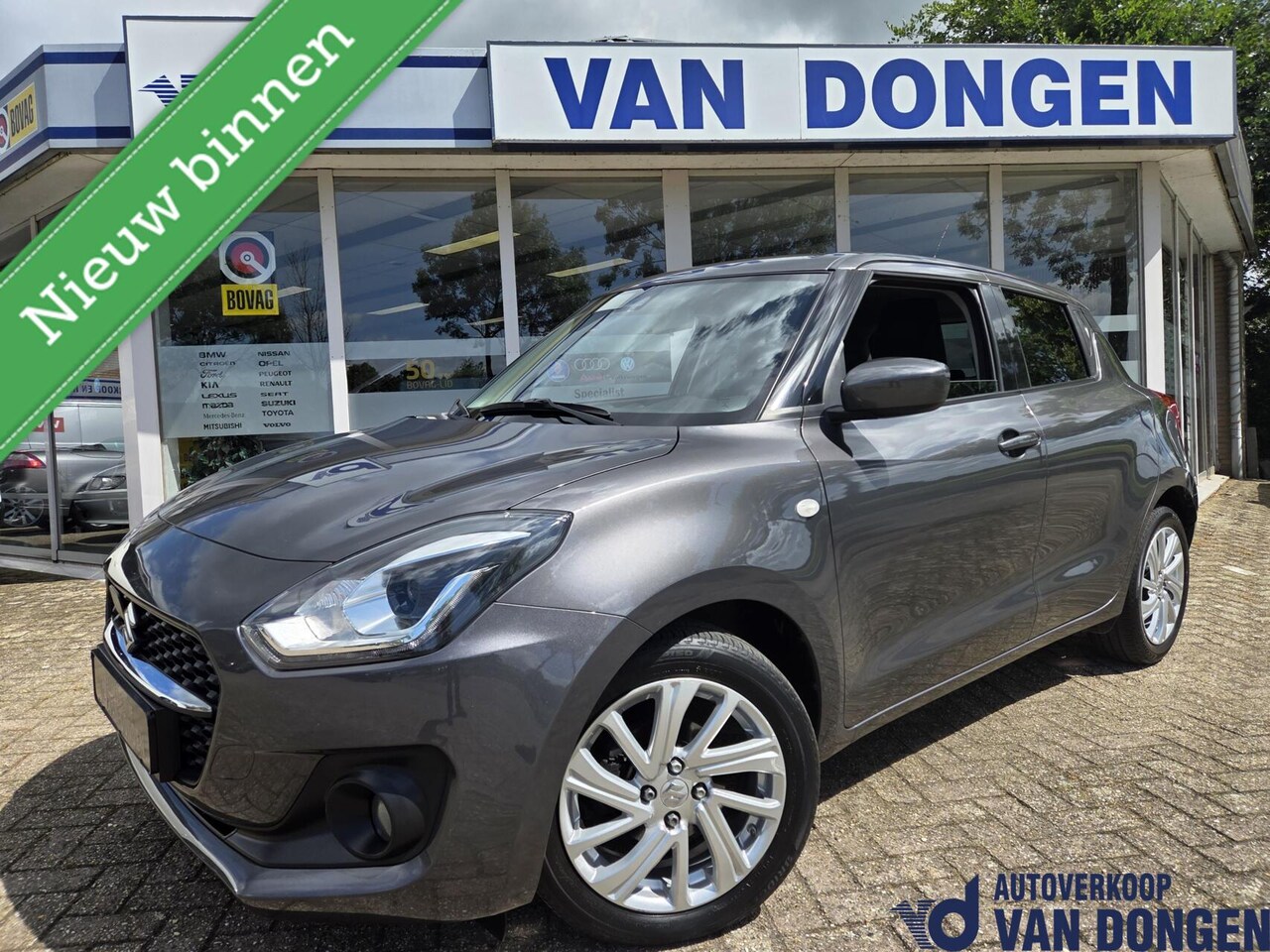 Suzuki Swift - 1.2 Select Smart Hybrid Automaat | Carplay / Camera / Cruise - AutoWereld.nl