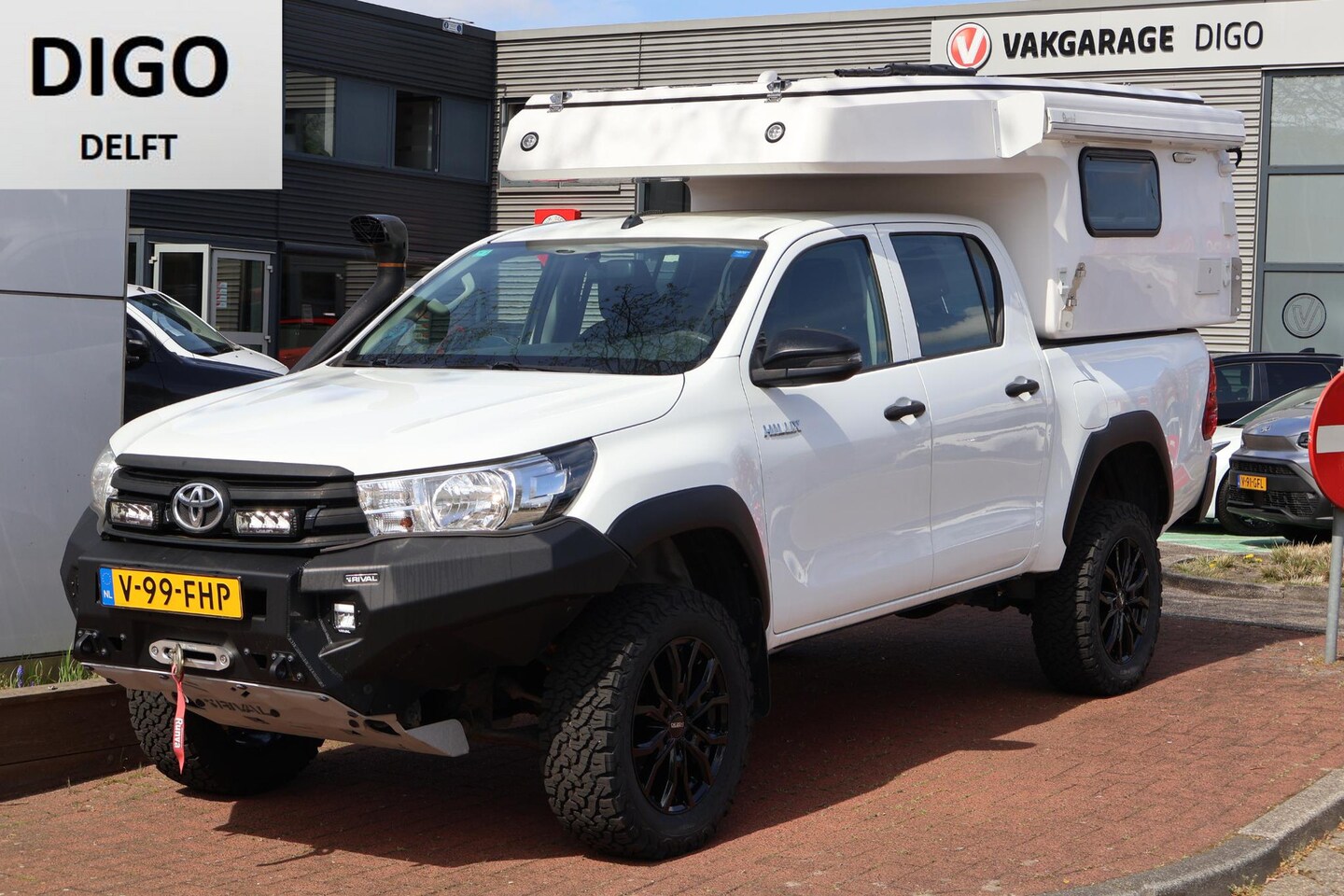 Toyota HiLux - Camper 2.4 D-4D Dubbele Cabine Cool Comfort (ex.BTW) UNIEK IN NEDERLAND! - AutoWereld.nl