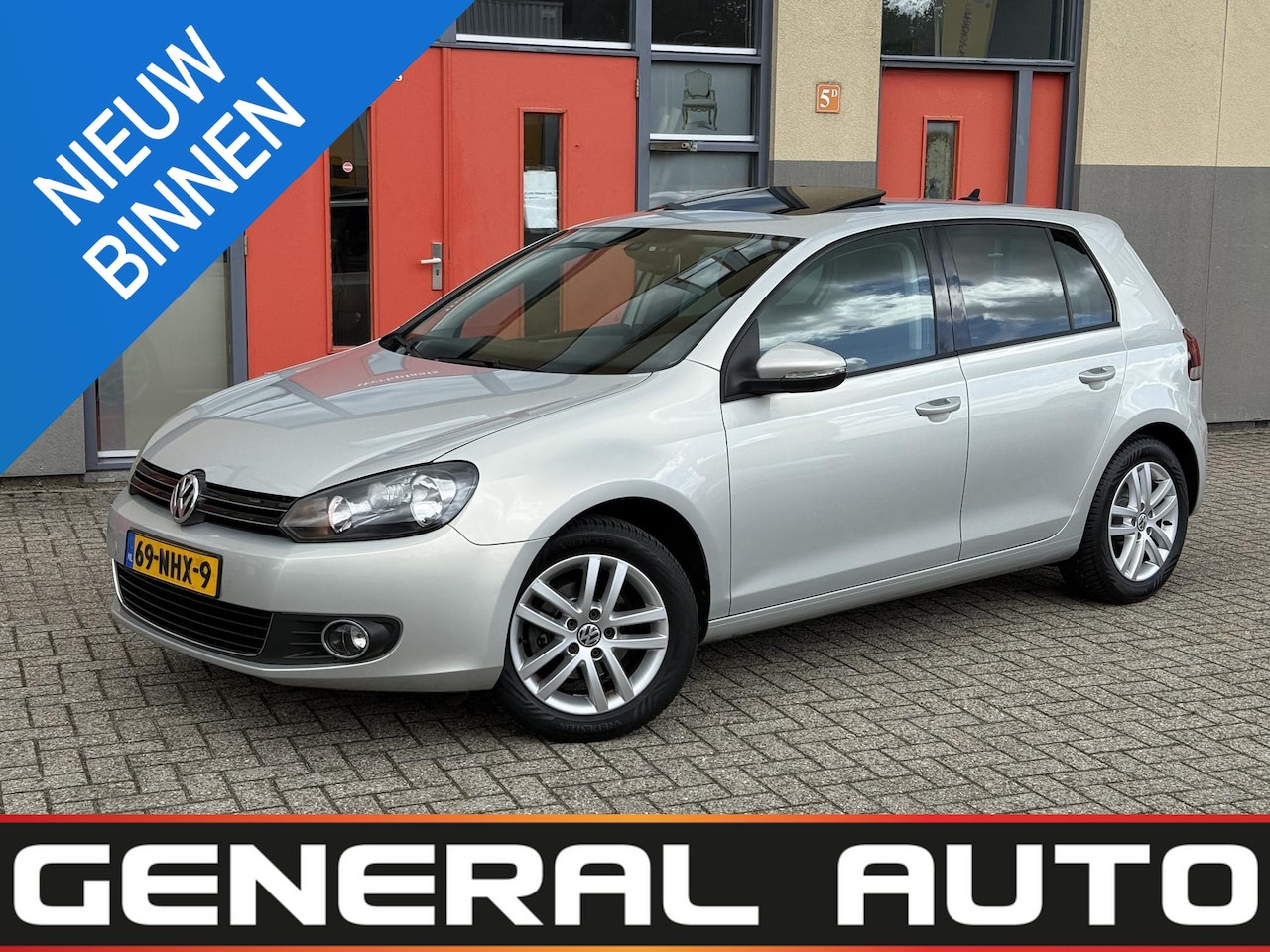 Volkswagen Golf - 1.2 TSI Highline BlueMotion 1.2 TSI Highline BlueMotion - AutoWereld.nl