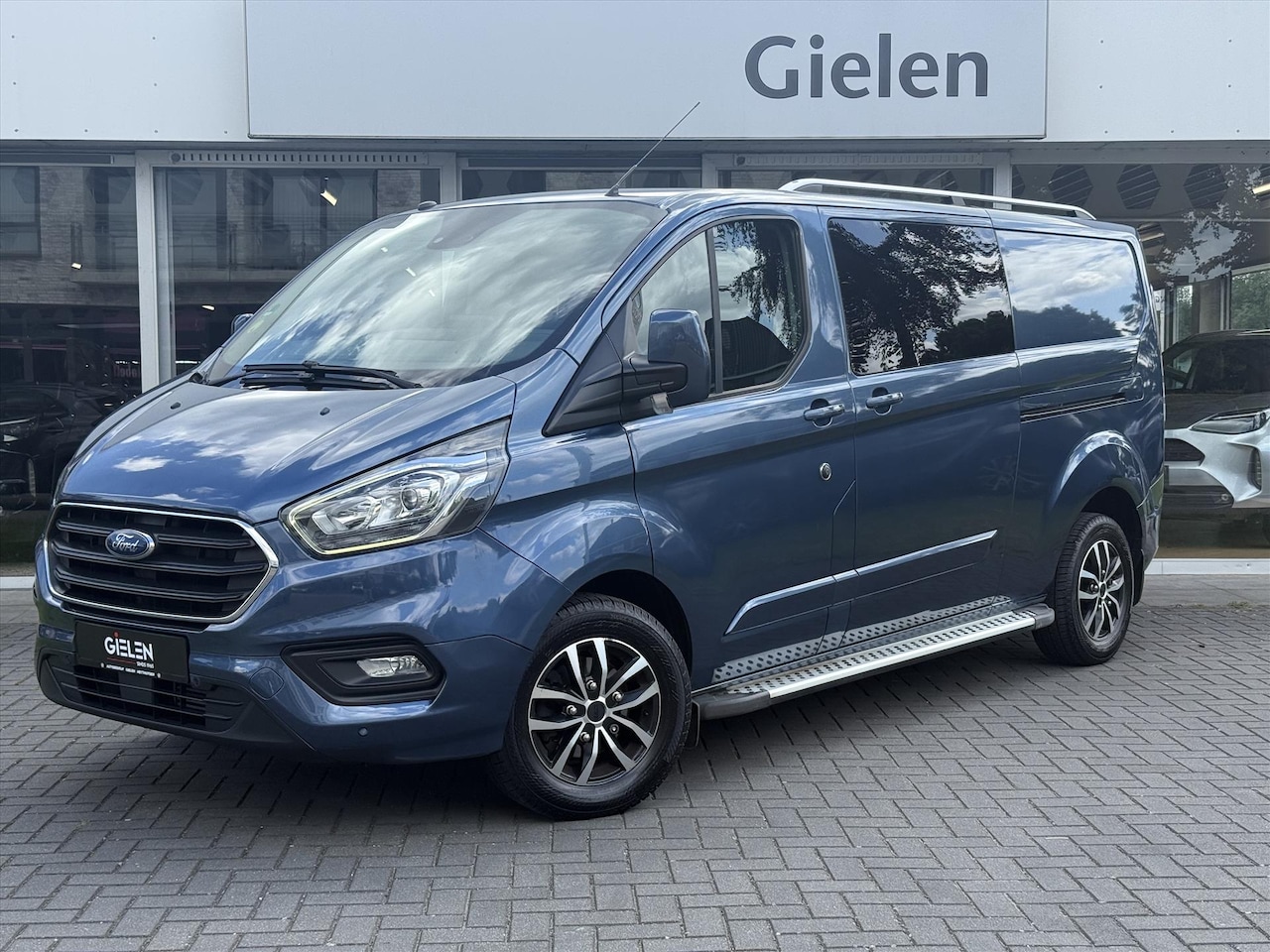 Ford Transit Custom - GB 2.0 TDCi 170PK 310 L2H1 - AutoWereld.nl