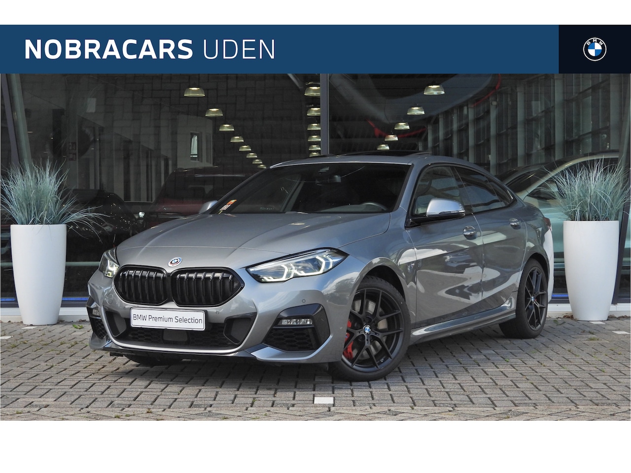 BMW 2-serie Gran Coupé - 220i M Sport Automaat / Panoramadak / Sportstoelen / Comfort Access / Cruise Control - AutoWereld.nl