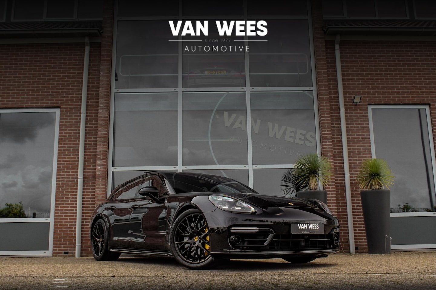Porsche Panamera Sport Turismo - 4.0 Turbo S E-Hybrid | 1e eigenaar | NL auto | Dealer Historie | Burmester | Matrix-LED | - AutoWereld.nl