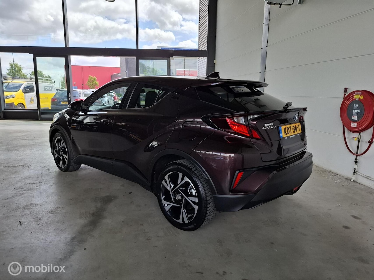 Toyota C-HR - 1.8 Hybrid Style | DODEHOEKDETECTIE | STOELVERWAR. - RIJKLAARPRIJS - AutoWereld.nl