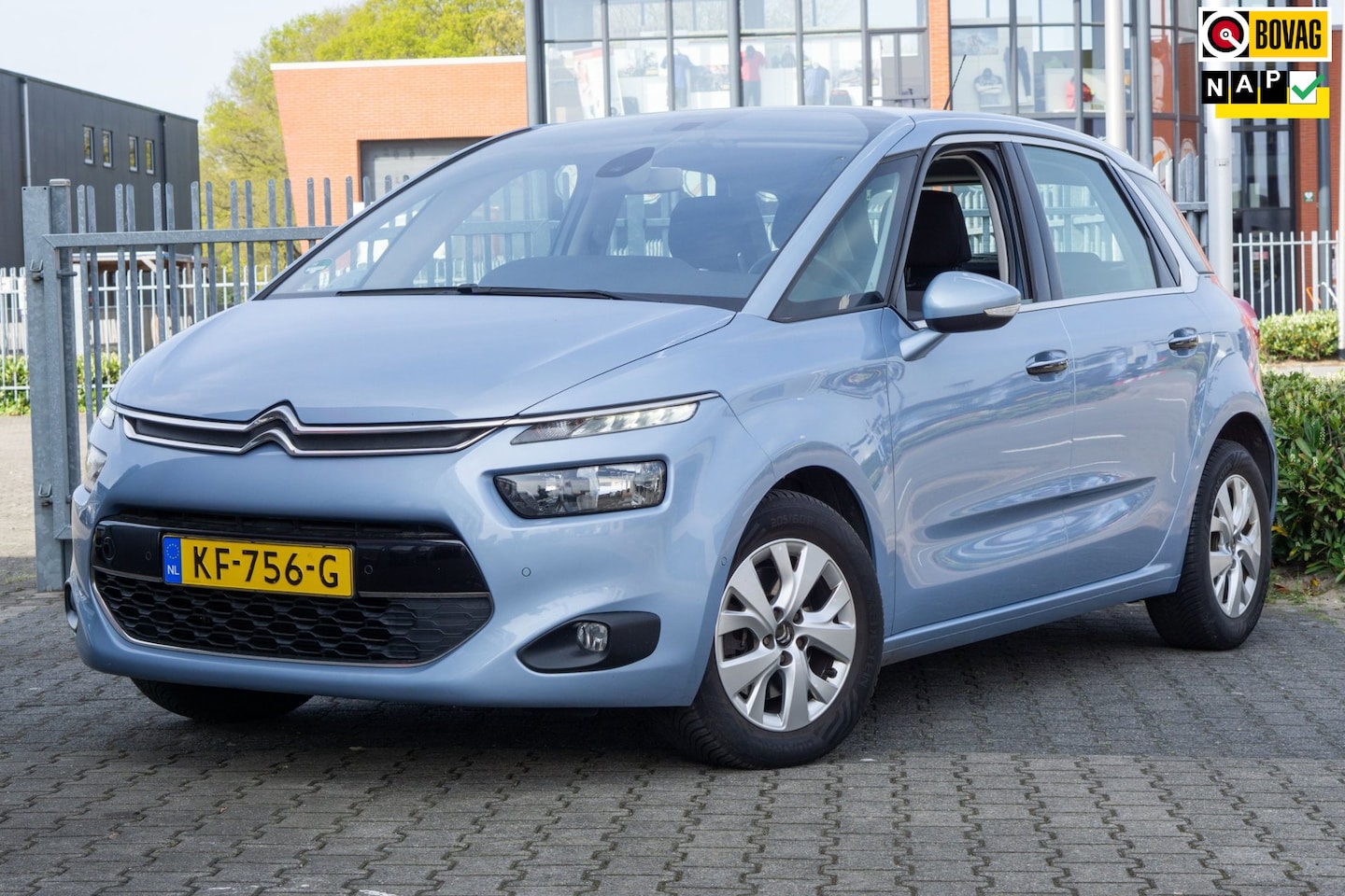 Citroën C4 Picasso - 1.6 e-THP Intensive AUTOMAAT NAVI/CRUISE.CAMERA - AutoWereld.nl