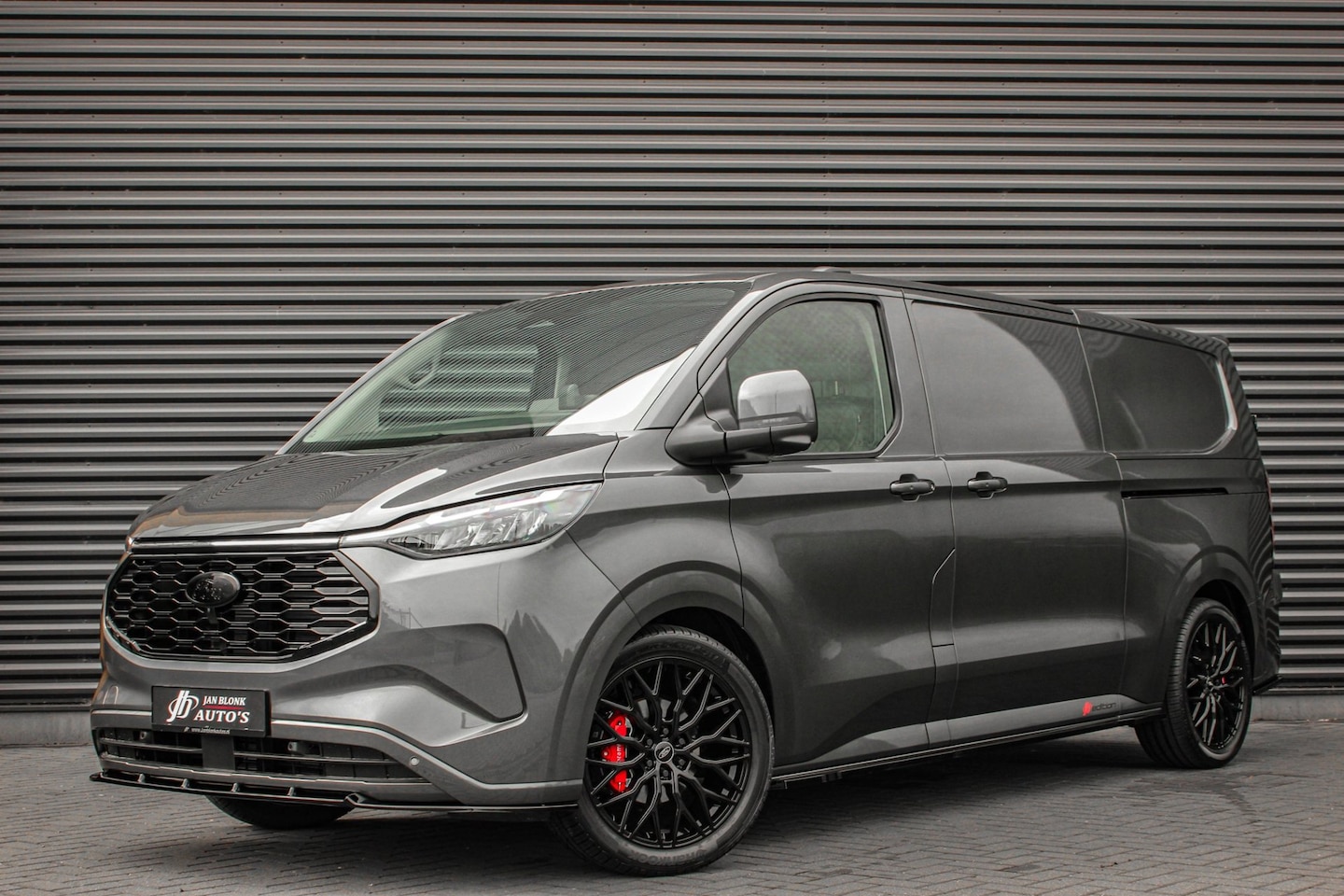 Ford E-Transit Cust. - 340 L2H1 Limited 71kWh 218PK / JB- EDITON / CAMERA / 370KM RANGE / APPLE CARPLAY /DRIVERS- - AutoWereld.nl