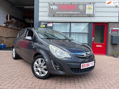 Opel Corsa - 1.4-16V Edition Limited 5 deurs airco