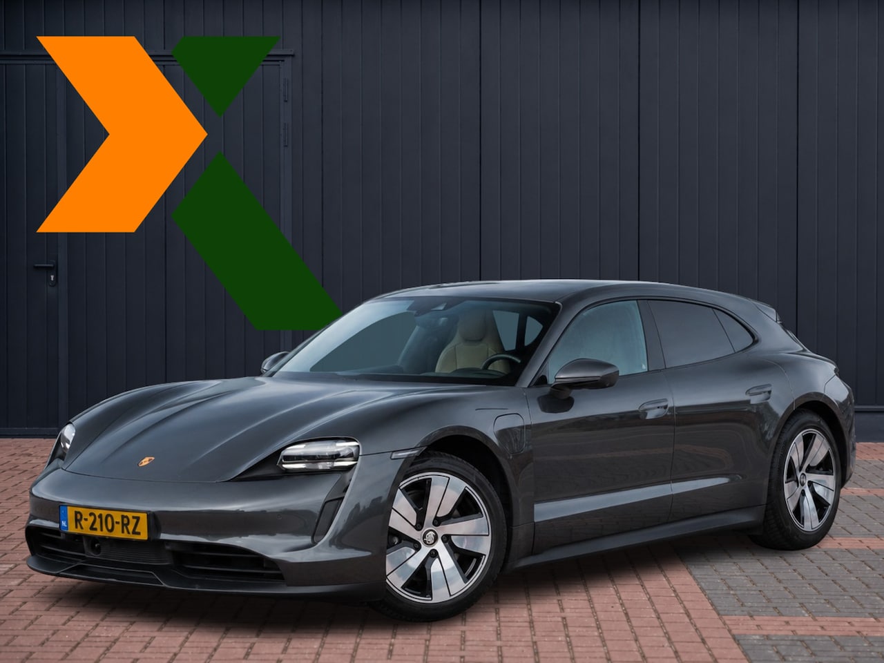 Porsche Taycan Sport Turismo - 93 kWh | Innodrive | Achterasbesturing | Bose Surround Premium Sound | Adap Luchtvering | - AutoWereld.nl