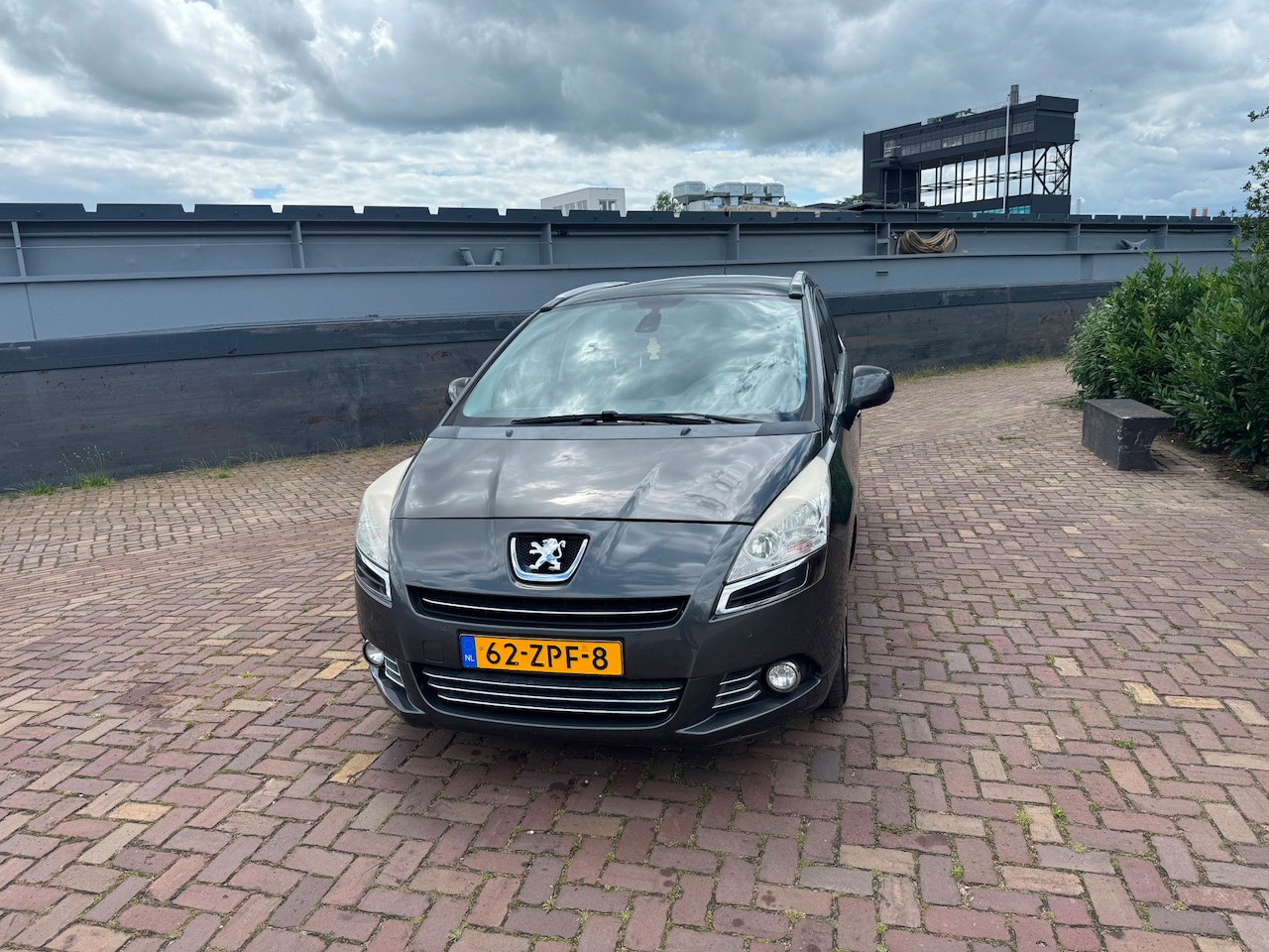 Peugeot 5008 - 1.6 THP Blue Lease Executive 7p. EXPORT!! - AutoWereld.nl