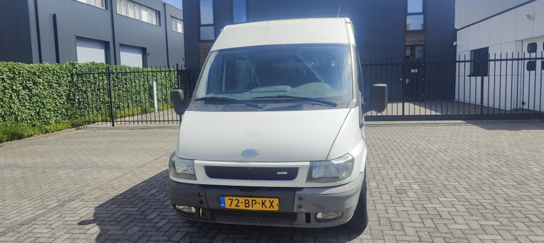 Ford Transit - 330L 2.0TDCi SHD Bj 2004 Lang Hoog Dubbele cabine Airco - AutoWereld.nl