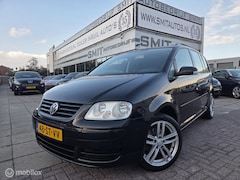 Volkswagen Touran - 1.6-16V FSI Business APK 4-2027