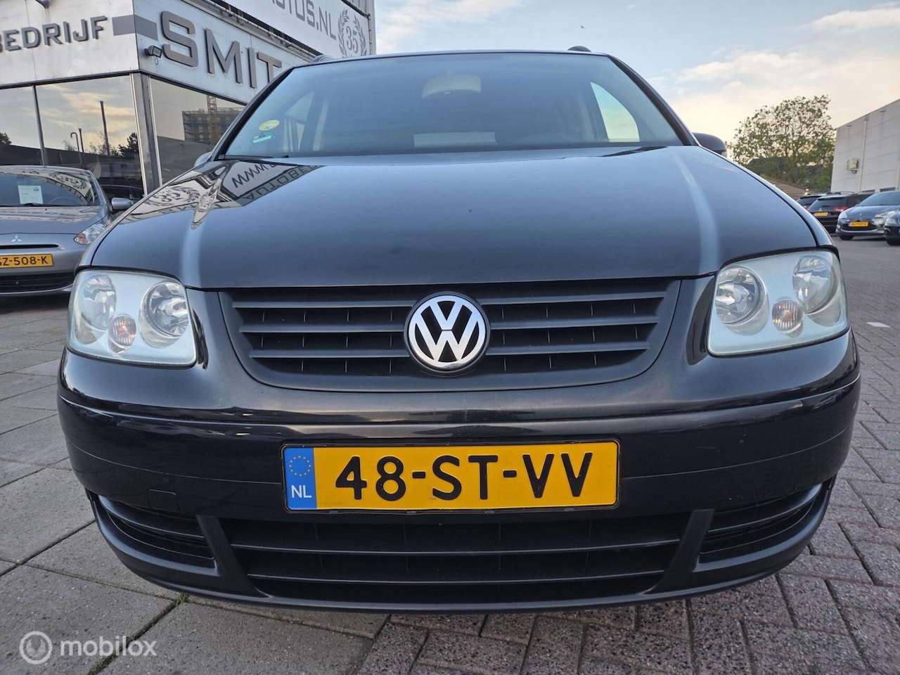 Volkswagen Touran - 1.6-16V FSI Business APK 4-2027 - AutoWereld.nl
