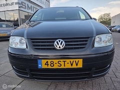 Volkswagen Touran - 1.6-16V FSI Business APK 4-2027