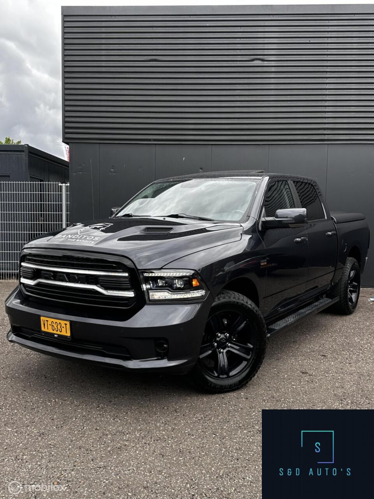 Dodge Ram 1500 - 5.7 V8 Quad Cab 6'4 / Compleet revisie gehad. - AutoWereld.nl