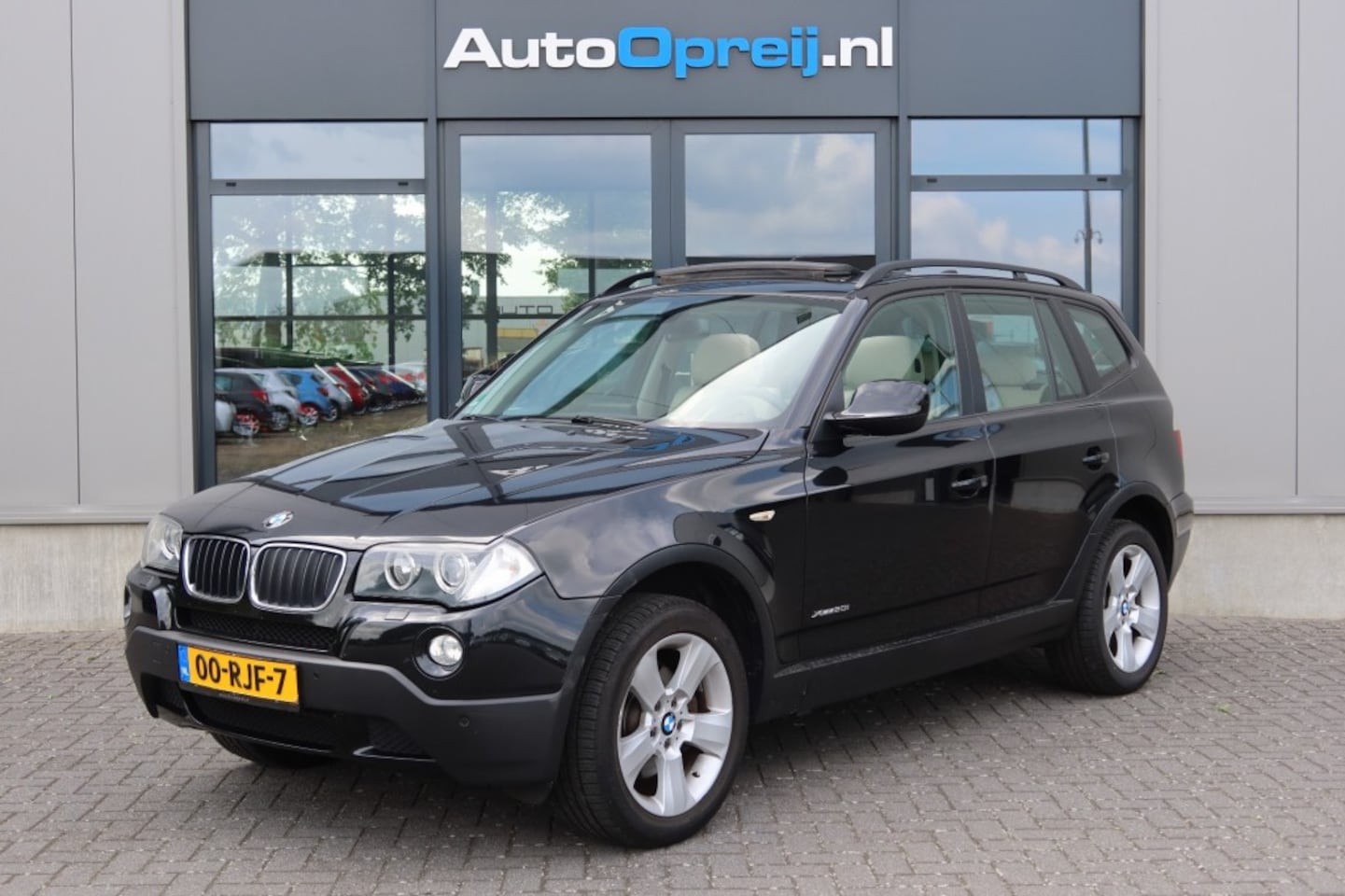 BMW X3 - 2.0i High Executive AWD Clima, NAVI, licht Leder, Panoramadak, Trekhaak afnb. - AutoWereld.nl