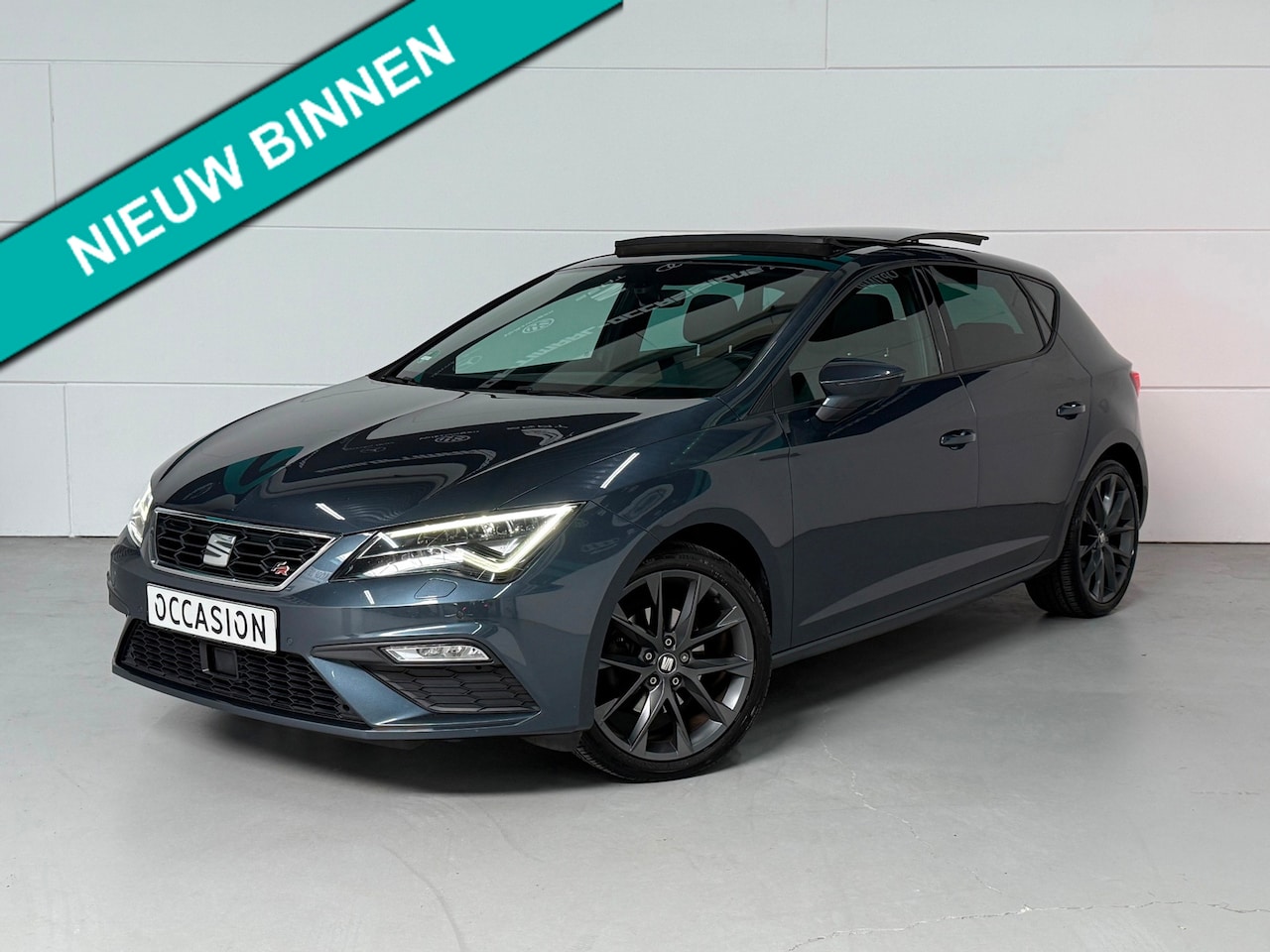 SEAT Leon - 1.5 TSI FR Pano Virtual Carplay Keyless Beats LED - AutoWereld.nl