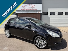 Opel Corsa - 1.2-16V Essentia/AIRCO/ELE.RAMEN/17" Velgen/INRUIL MOG
