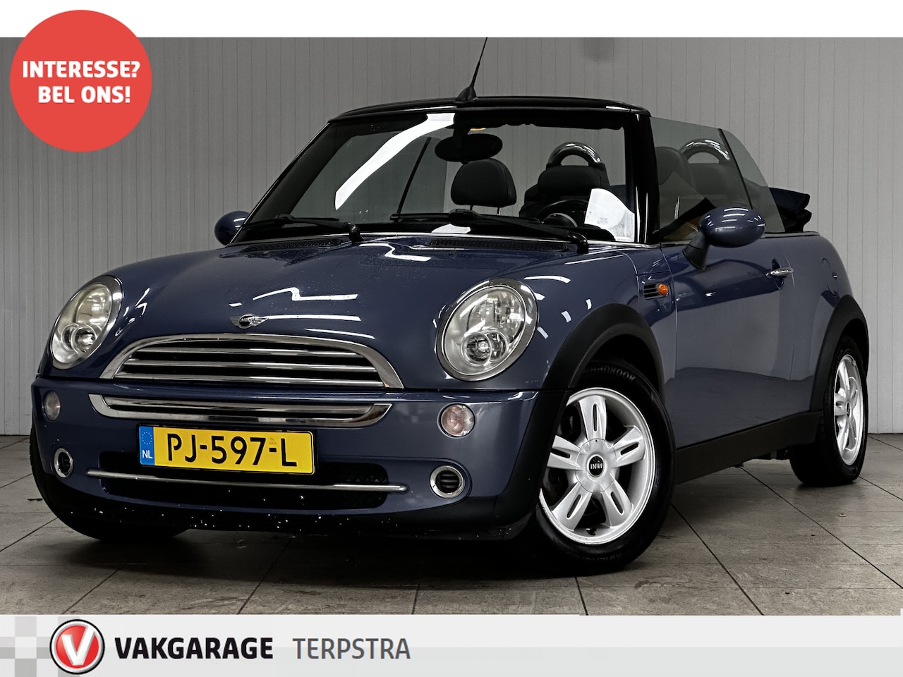 MINI Cabrio - 1.6 Cooper Pepper/ Cabrio!/ Zwarte Hemel!/ 15''LMV/ Half-LEDER/ Bluetooth/ Radio-AUX&USB/ - AutoWereld.nl