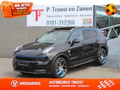 Lynk & Co 01 - 1.5 Panoramadak/360° Camera/Keyless/Lane assist/Adaptive cruise control/Navigatie/Apple ca