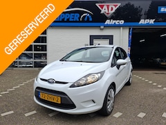 Ford Fiesta - 1.25 Champion /35303 NAP//Nieuwe apk bij afelvering/Scherm/All season banden/5 Drs