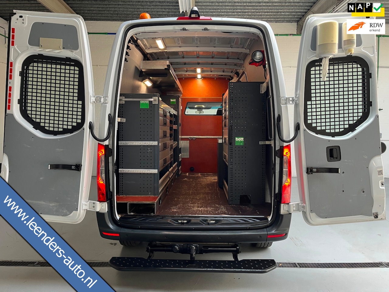 Mercedes-Benz Sprinter - Automaat Servicewagen 314 2.2 CDI 140PK L2H2 euro6 BOTT, Victron V230, Standkachel Trekhaa - AutoWereld.nl
