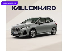 BMW 2-serie Active Tourer - 225e xDrive M-Sport - Camera - Adaptief LED - Stoelverwarming - Comfort Access