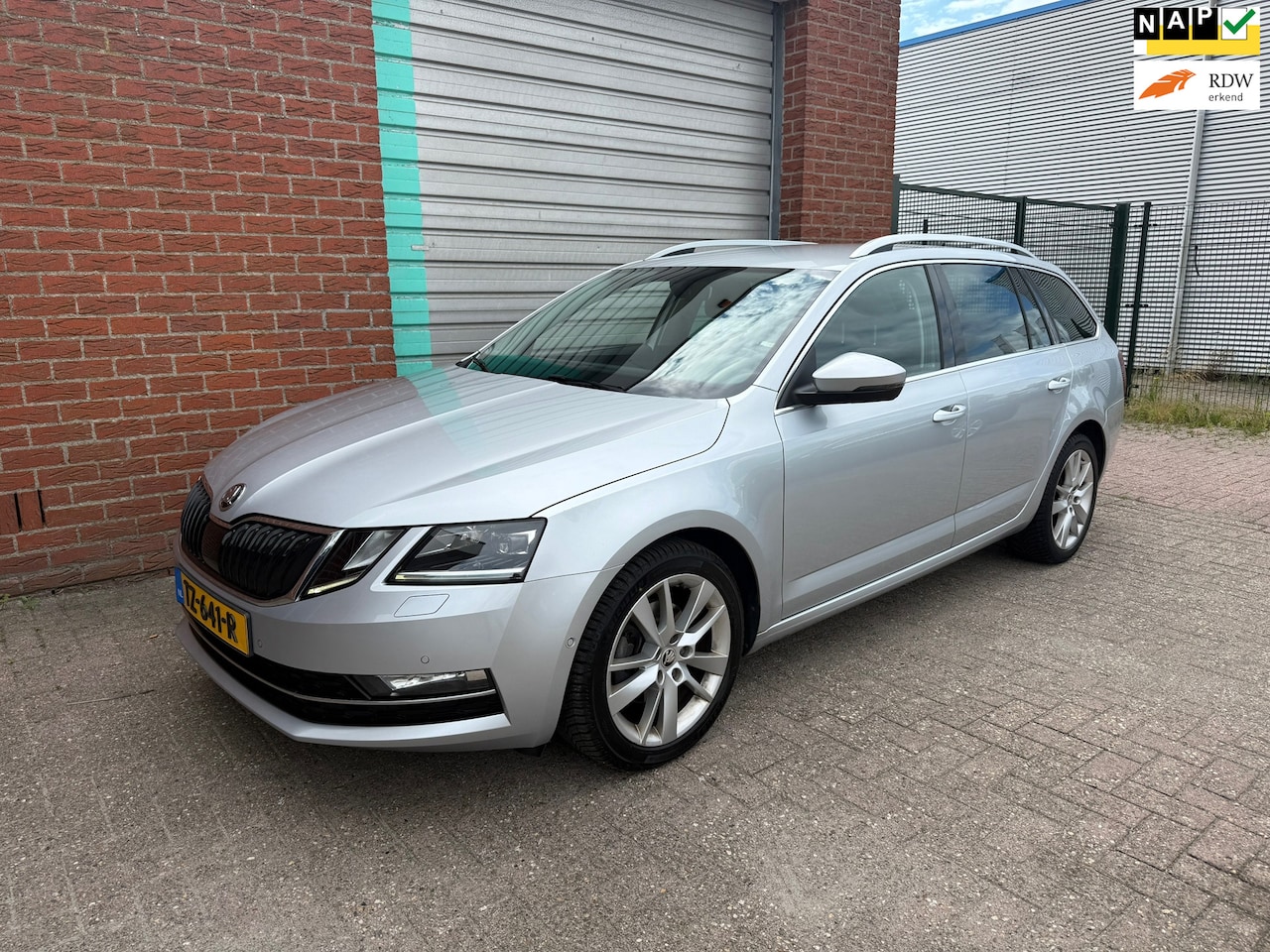 Skoda Octavia Combi - 1.0 TSI Greentech Style Business automaat NAV. Bj:2018 NAP! - AutoWereld.nl