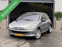 Peugeot 206 - 1.4 Air-line