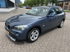 BMW X1 - sDrive18i XENON CRUISE PDC TREKHAAK