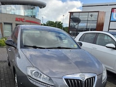 Lancia Delta - 1.4-16V Oro
