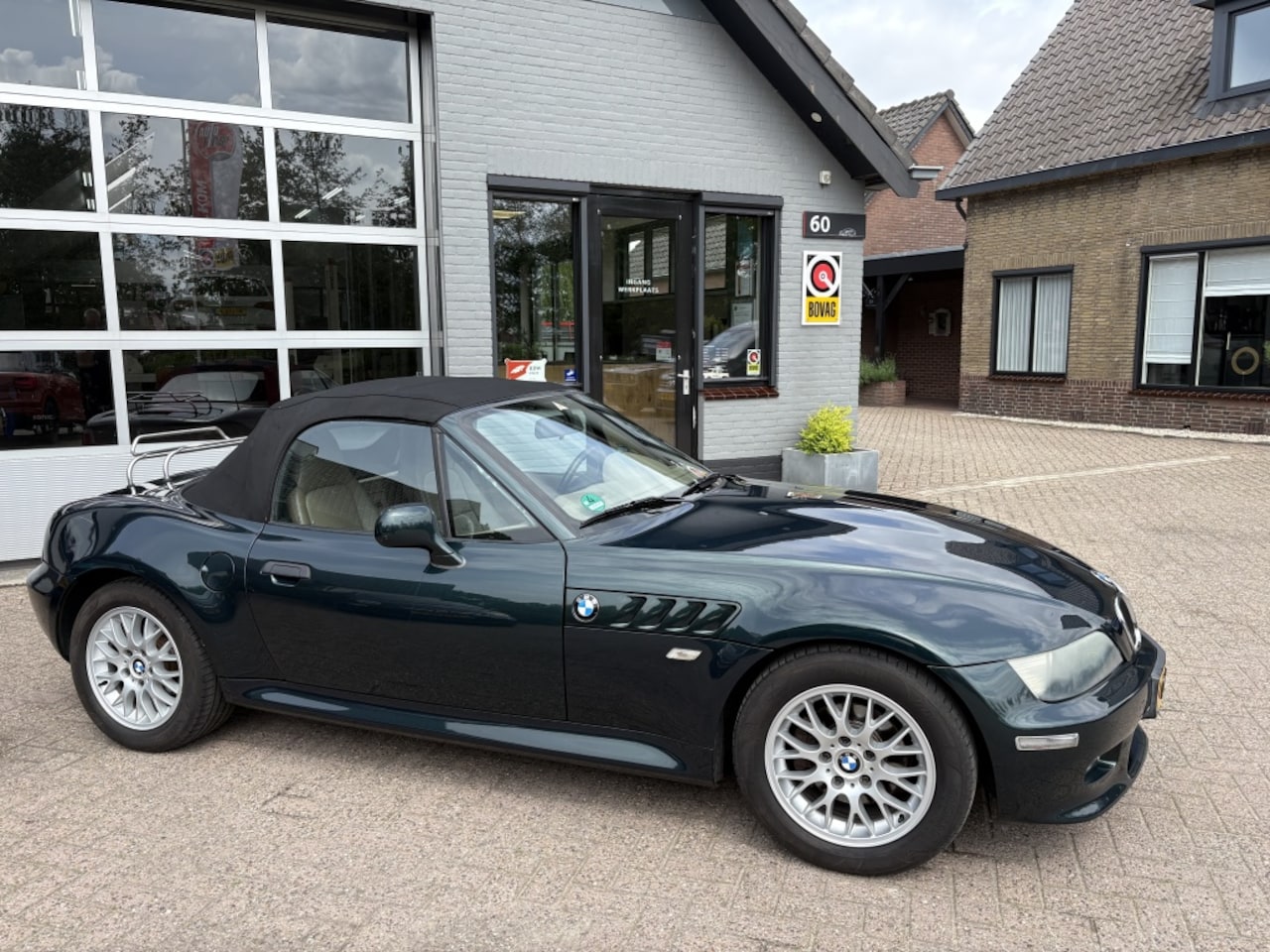 BMW Z3 Roadster - 6 cilinder,widebody. 2.0 S - AutoWereld.nl