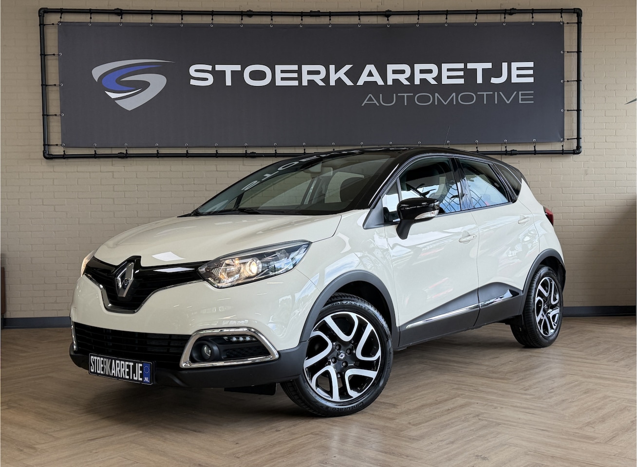 Renault Captur - 0.9 TCe Dynamique | Navi | Clima | 17" | Keyless | Cruise Control | Bluetooth | 100% Onder - AutoWereld.nl