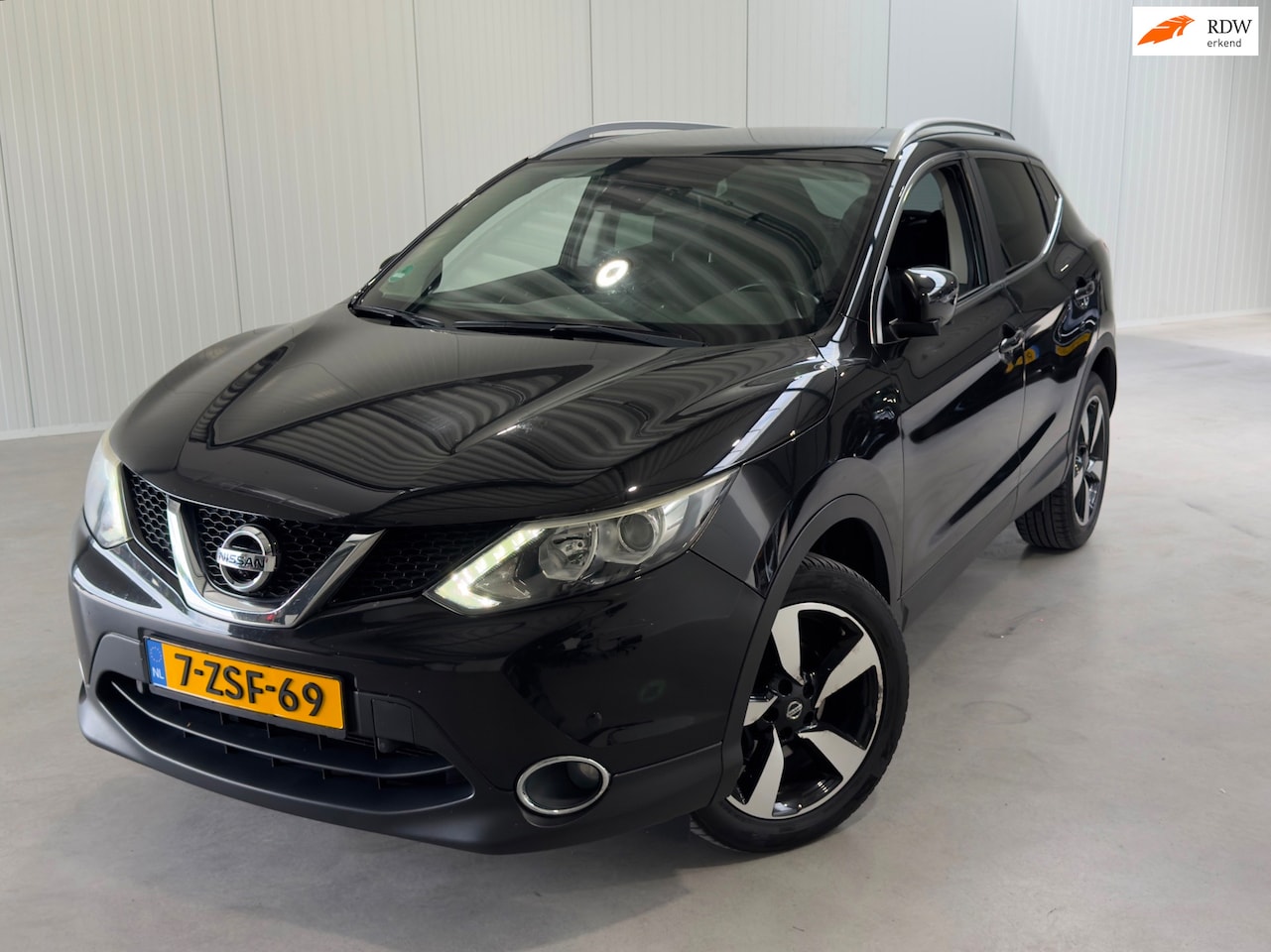 Nissan Qashqai - 1.2 Connect Edition LEES ADVERTENTIE - AutoWereld.nl