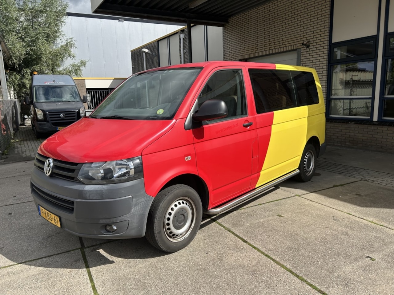 Volkswagen Transporter Kombi - 2.0 TDI L1H1 9 PERSOONS - AutoWereld.nl