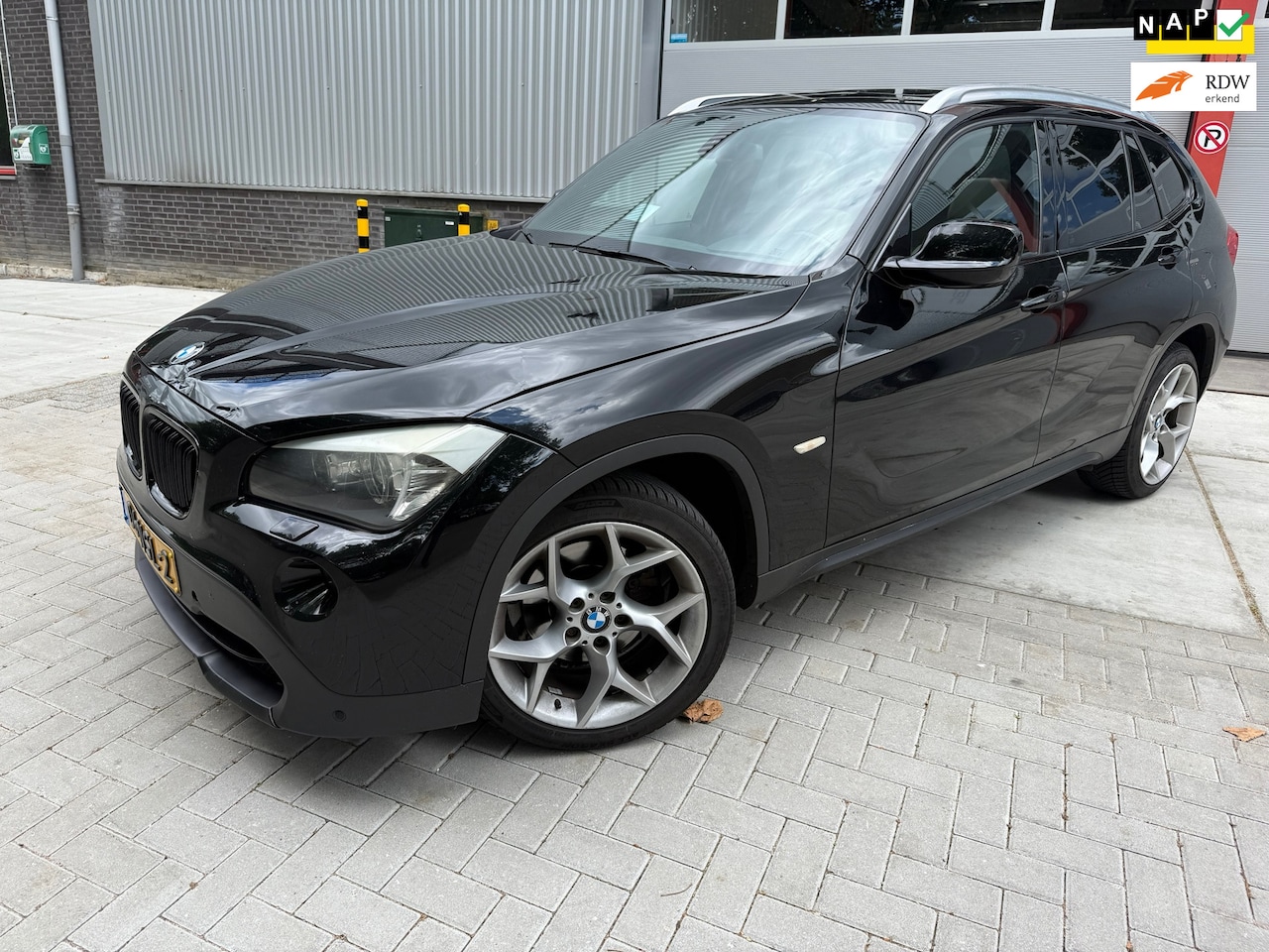 BMW X1 - SDrive18i Executive AUTOMAAT - AutoWereld.nl