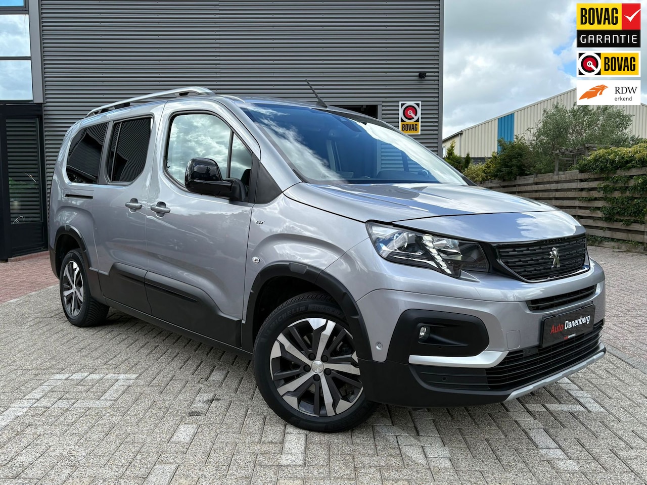 Peugeot Rifter Long - GT-line 7-PERSOON,CAMERA,AUTOMAAT,TREKHAAK,APK,GARANTIE,131PK - AutoWereld.nl