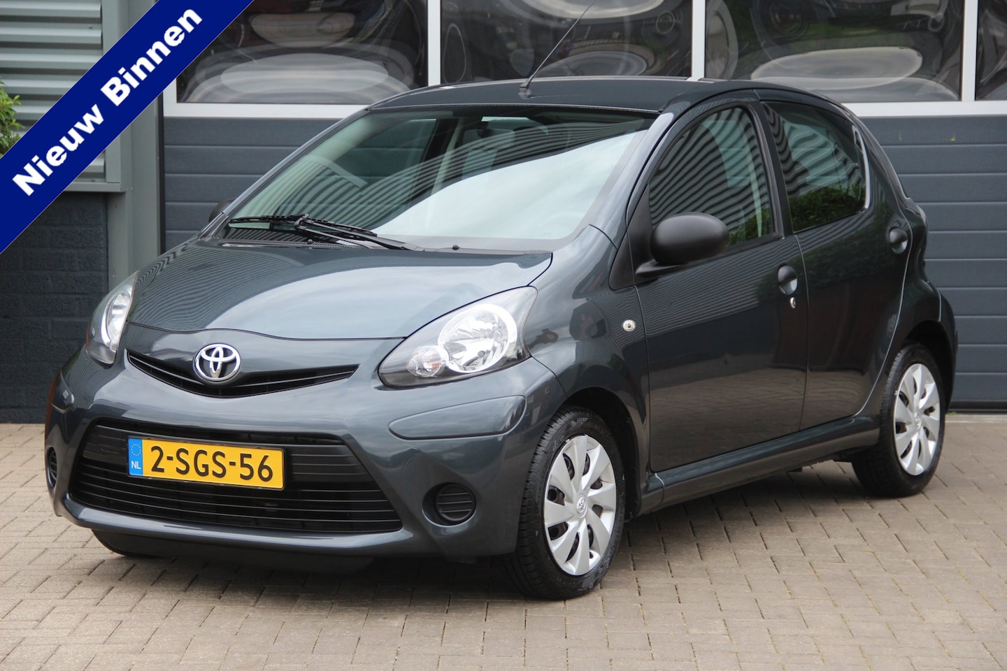 Toyota Aygo - 1.0 VVT-i Now NL Auto | 1e Eigenaar | Airco | Elek.Ramen | NAP | Volledig onderhouden | Ra - AutoWereld.nl