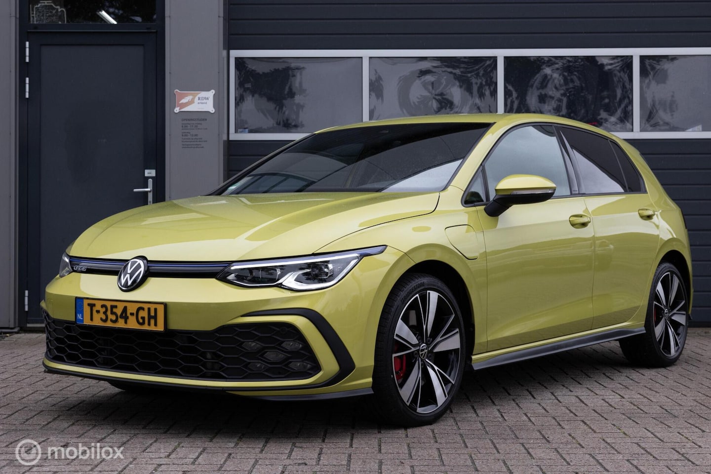 Volkswagen Golf - 1.4 eHybrid GTE IQ LICHT VIRTUAL COCKPIT - AutoWereld.nl